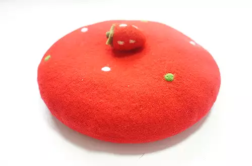 ''A STRAWBERRT'' POINT RED BERET BY51020