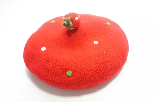 ''A STRAWBERRT'' POINT RED BERET BY51020