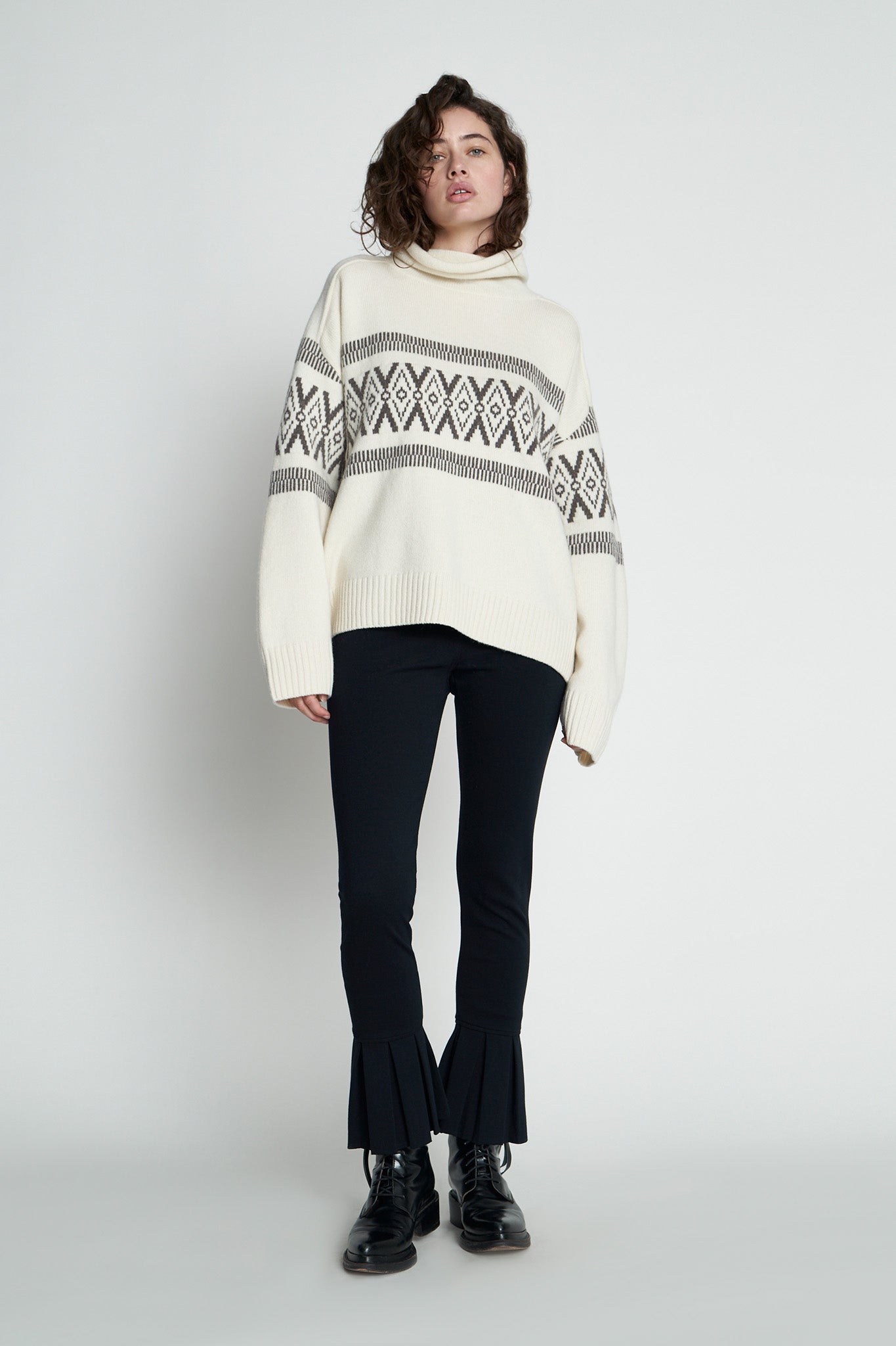 Cabin Sweater | Cream/Coffee