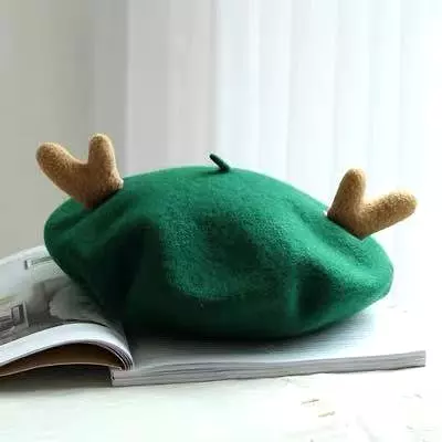 CUTE ANTLER CHRISTMAS BERET BY51011