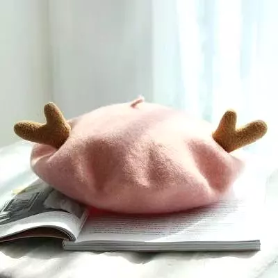 CUTE ANTLER CHRISTMAS BERET BY51011