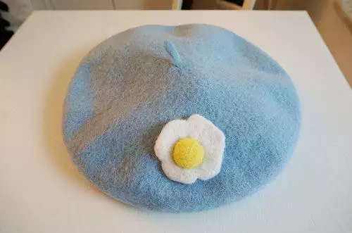 ''MACAROON EGG'' BERET BY51026