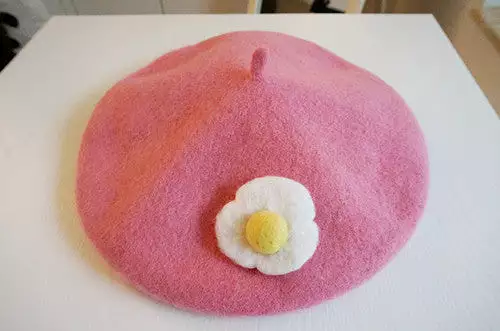 ''MACAROON EGG'' BERET BY51026