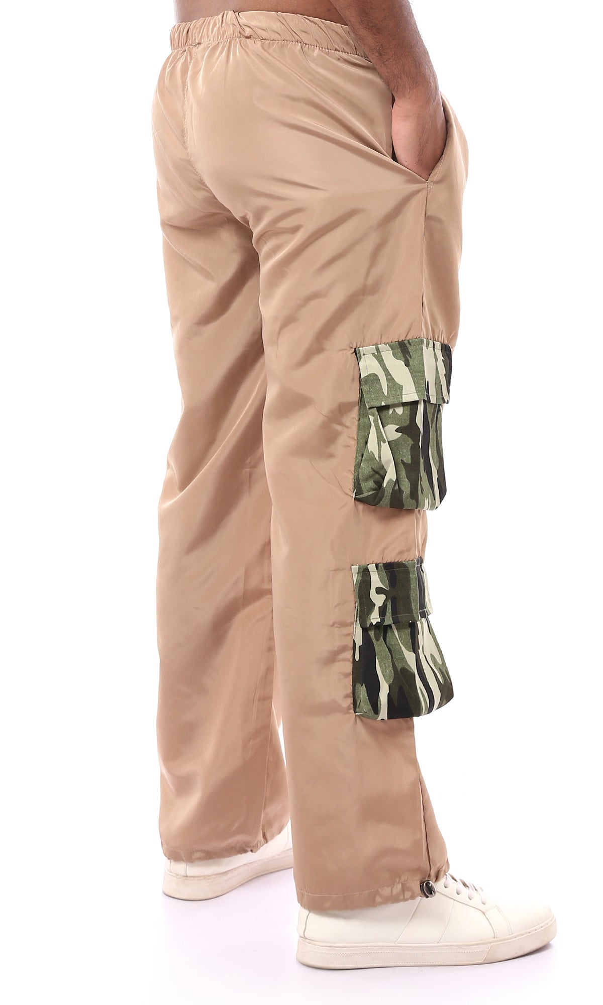 O174054 Adjustable Elastic Waist Waterproof Camel Cargo Pants