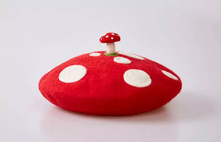 SMALL MUSHROOM HANDMADE BERET BY51049